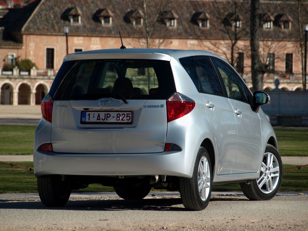 Toyota Space Verso 2010. Bodywork, Exterior. Mini 5-doors, 1 generation