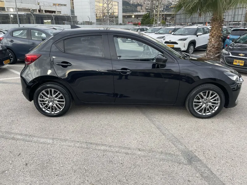 Mazda 2 с пробегом, 2022