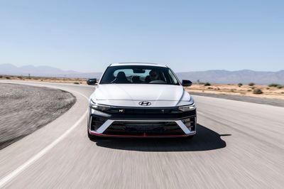 Hyundai Elantra 2023. Кузов, экстерьер. Седан, 7 поколение, рестайлинг