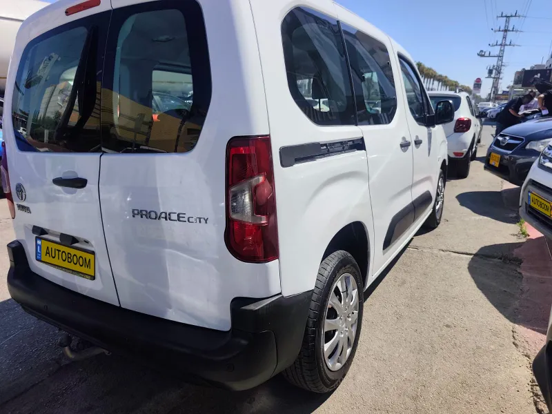 Toyota ProAce City 2nd hand, 2021