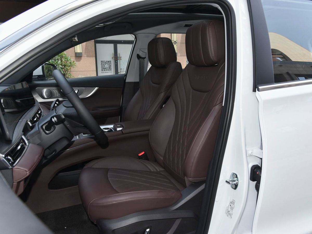 شيري تيغو 8 برو ‏2020. المقاعد الأمامية. SUV ٥ أبواب, 1 الجيل