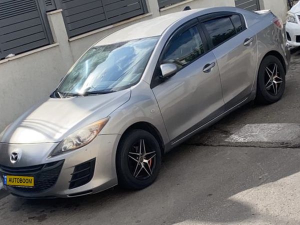 Mazda 3 с пробегом, 2010, частная рука