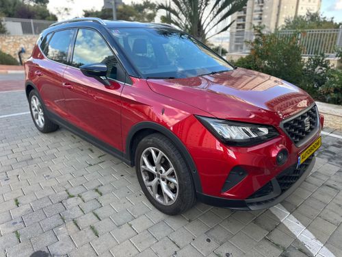SEAT Arona, 2023, фото