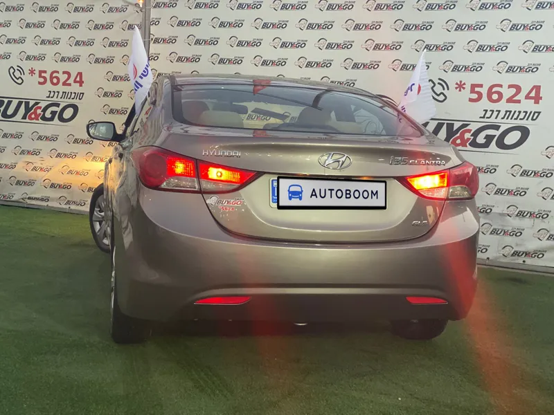 Hyundai Elantra 2nd hand, 2012