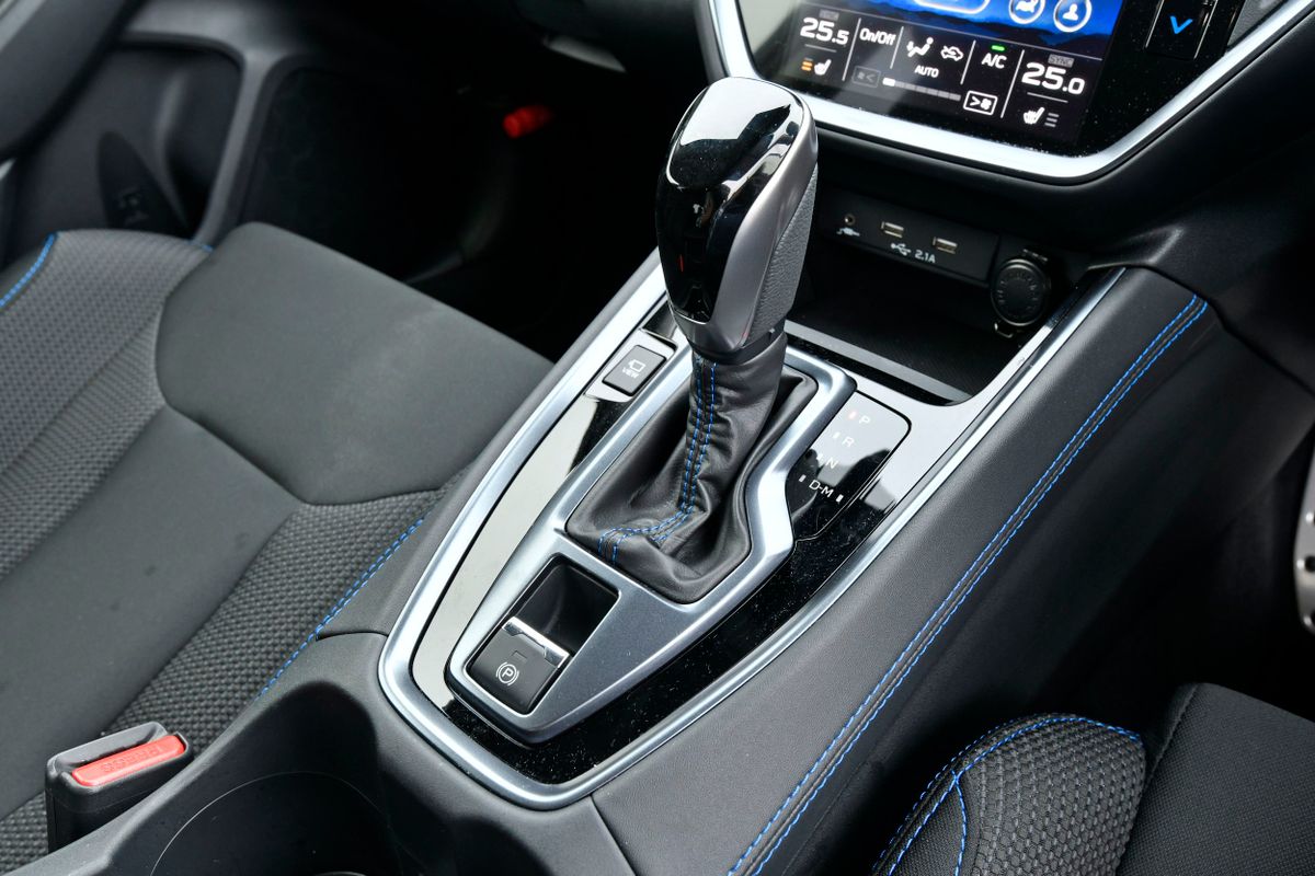Subaru Levorg 2020. Center console. Estate 5-door, 1 generation, restyling 1
