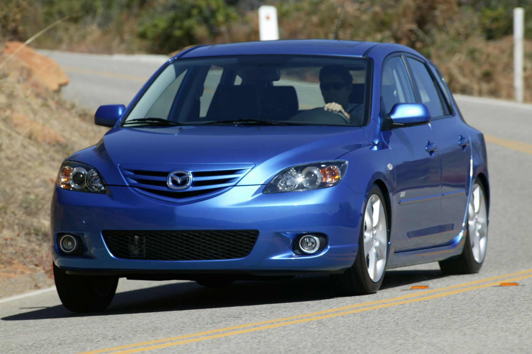 Mazda 1 купить. Mazda 3 2003. Мазда 3 хэтчбек 2006. Мазда 3 хэтчбек 2004. Мазда 3 хэтчбек первое поколение.