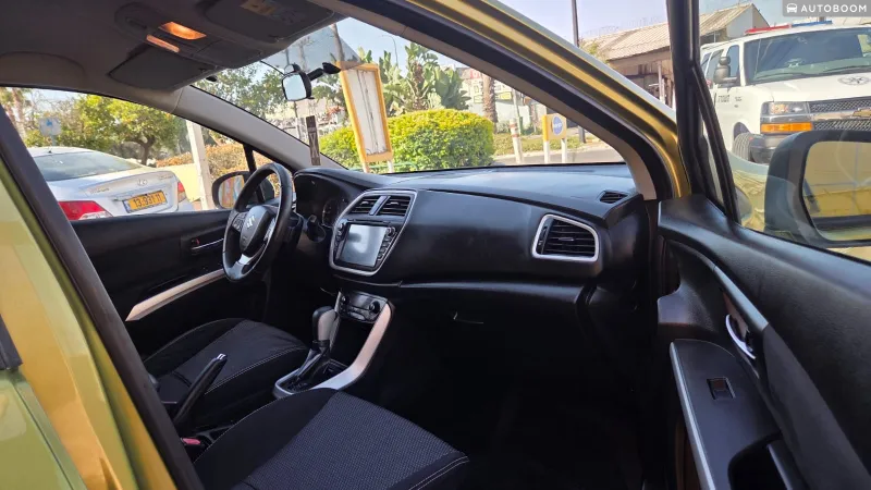 סוזוקי קרוסאובר SX4 יד 2 רכב, 2014, פרטי