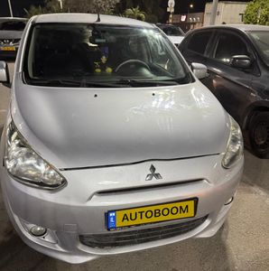 Mitsubishi Space Star, 2013, photo
