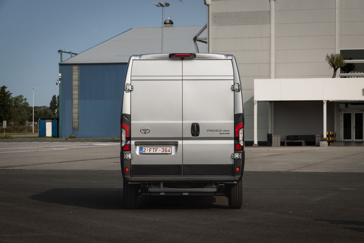 Toyota ProAce Max 2023. Кузов, экстерьер. Фургон, 1 поколение