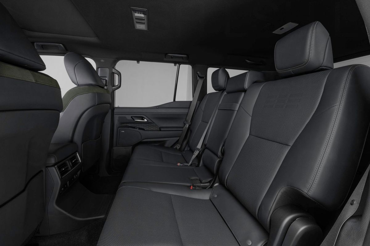 لكزس GX ‏2023. المقاعد الخلفية. SUV ٥ أبواب, 3 الجيل