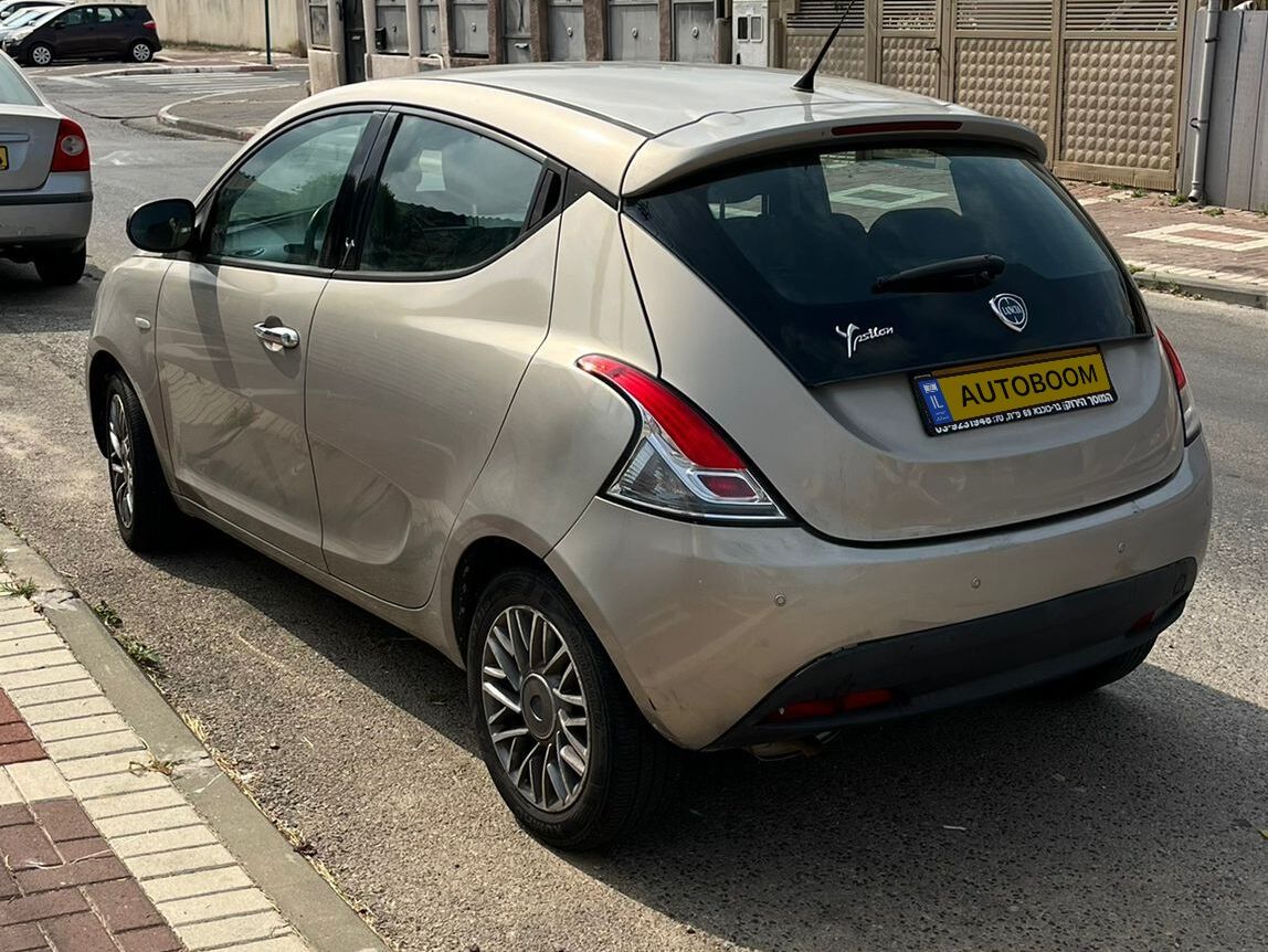 Lancia Ypsilon 2nd hand, 2012, private hand