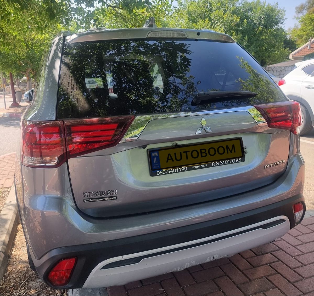 מיצובישי אאוטלנדר יד 2 רכב, 2019, פרטי