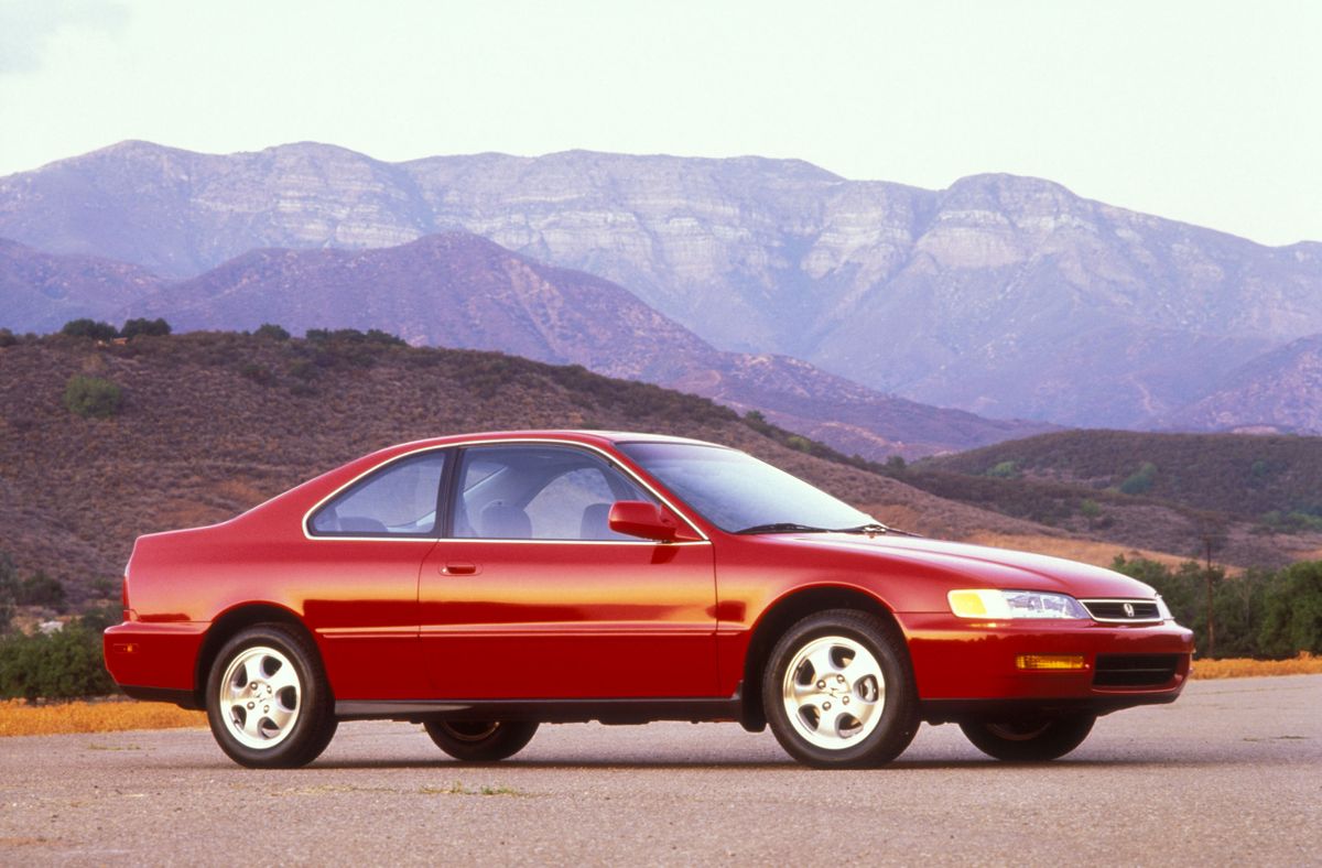 Honda Accord (USA) 1995. Carrosserie, extérieur. Coupé, 5 génération, restyling