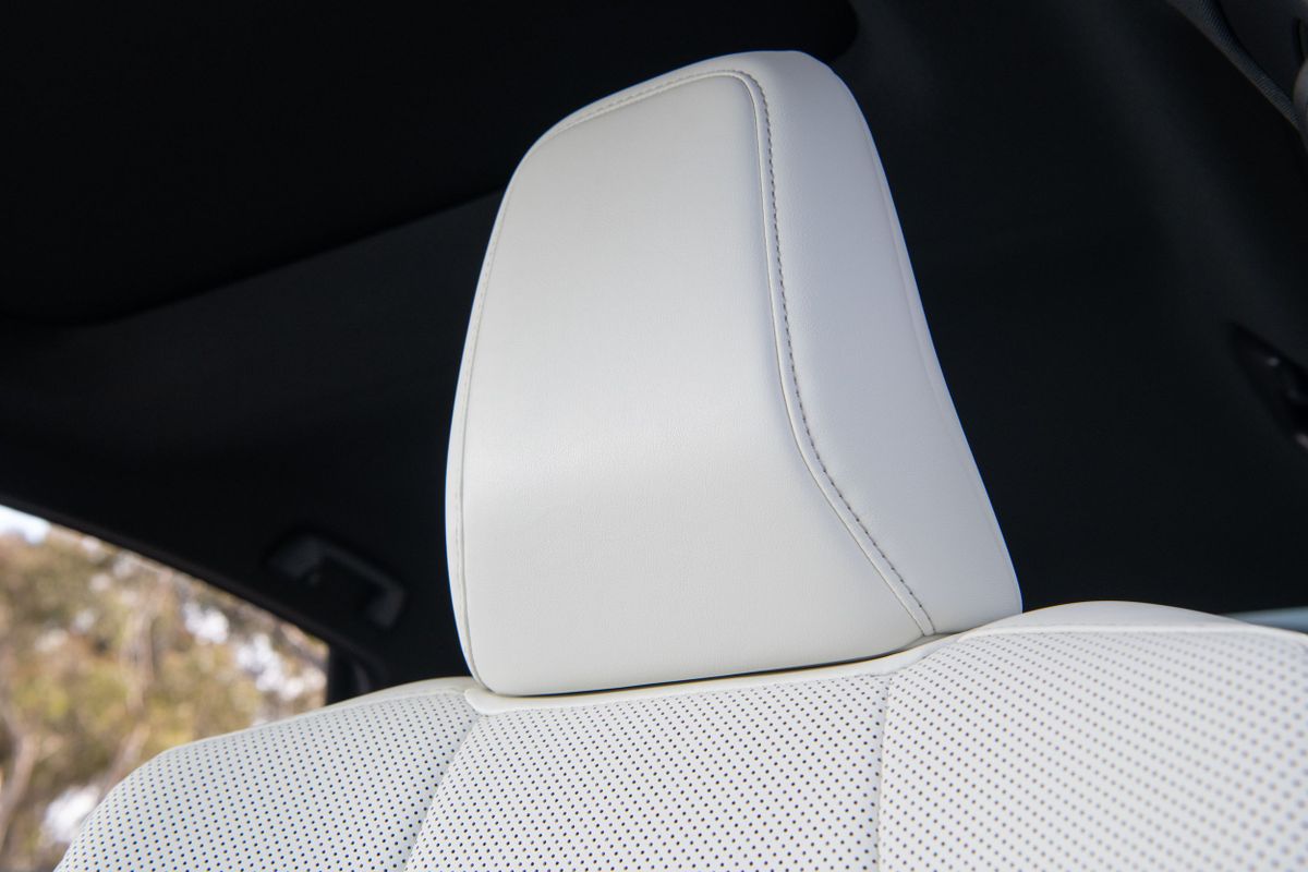 Lexus ES 2026. Передние сидения. Седан, 8 поколение