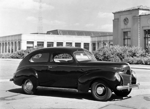 מרקורי  אייט 1939. מרכב, צורה. סדאן 2 דלתות, 1 דור