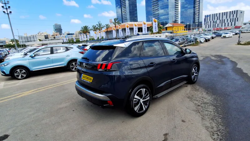 Peugeot 3008 с пробегом, 2020