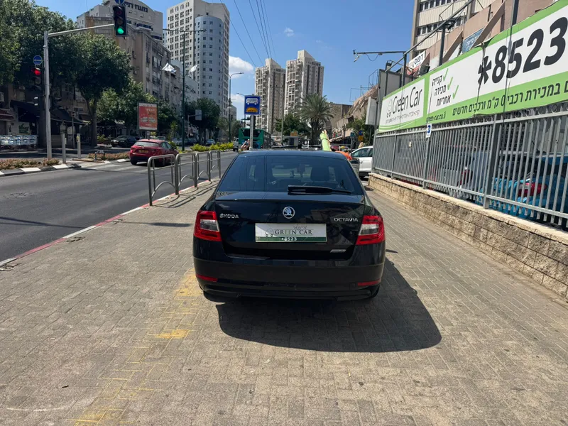 סקודה אוקטביה יד 2 רכב, 2019, פרטי