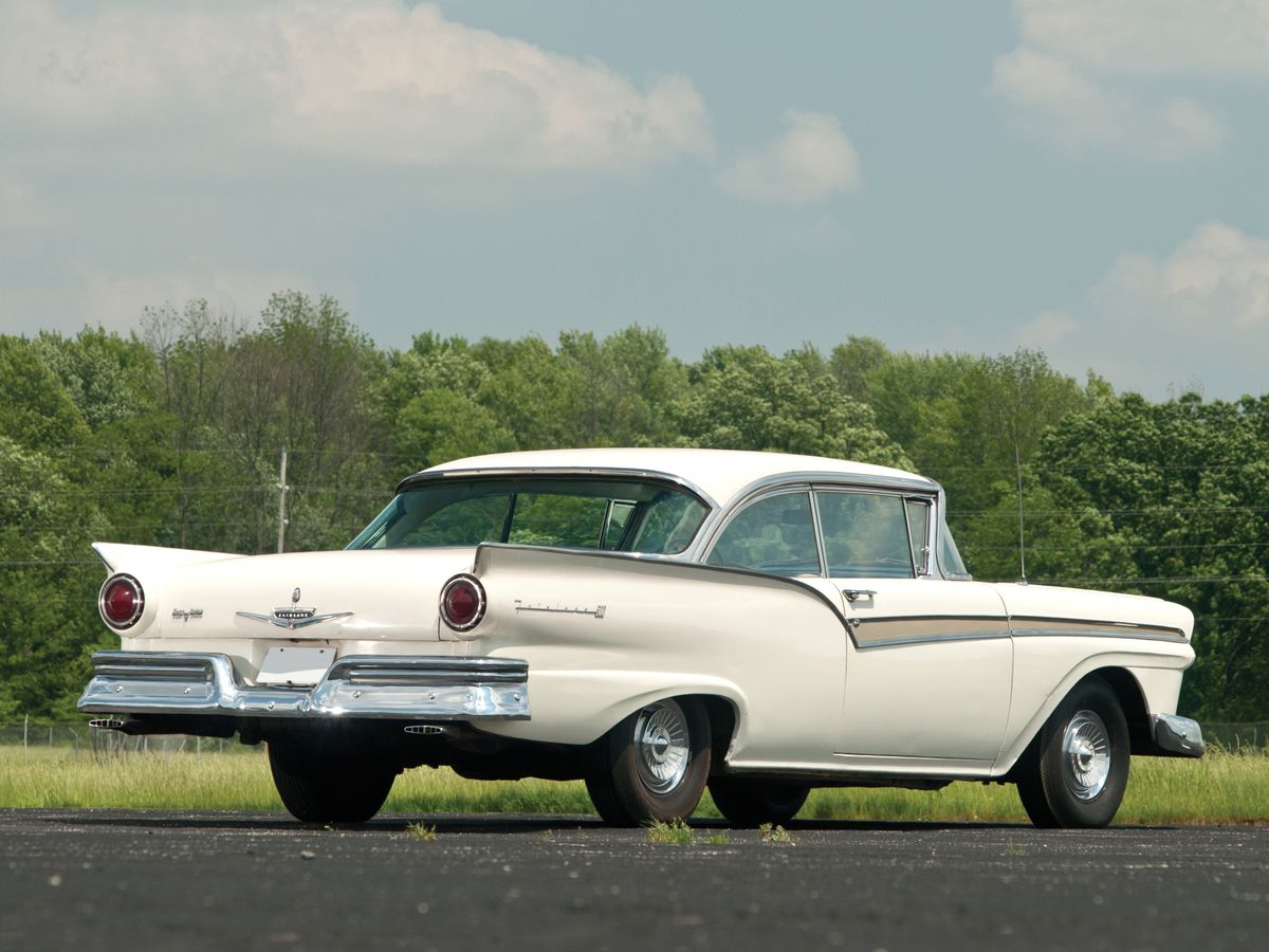 Ford Fairlane 1957. Carrosserie, extérieur. Coupé sans montants, 2 génération