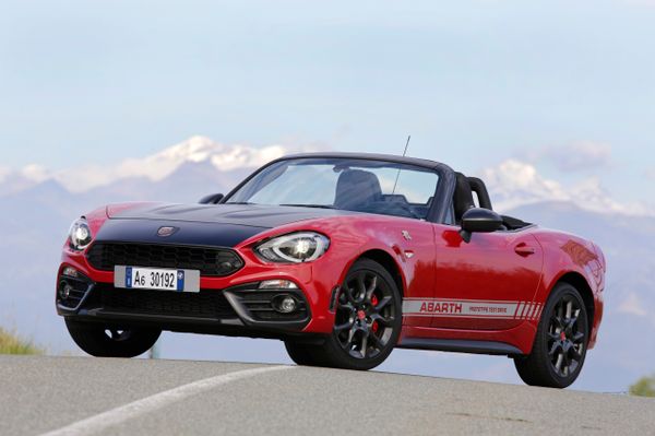 Abarth 124 Spider 2016. الهيكل، المظهر الخارجي. كابريو, 1 الجيل