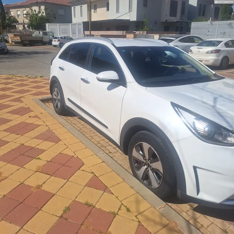 Kia Niro 2nd hand, 2019, private