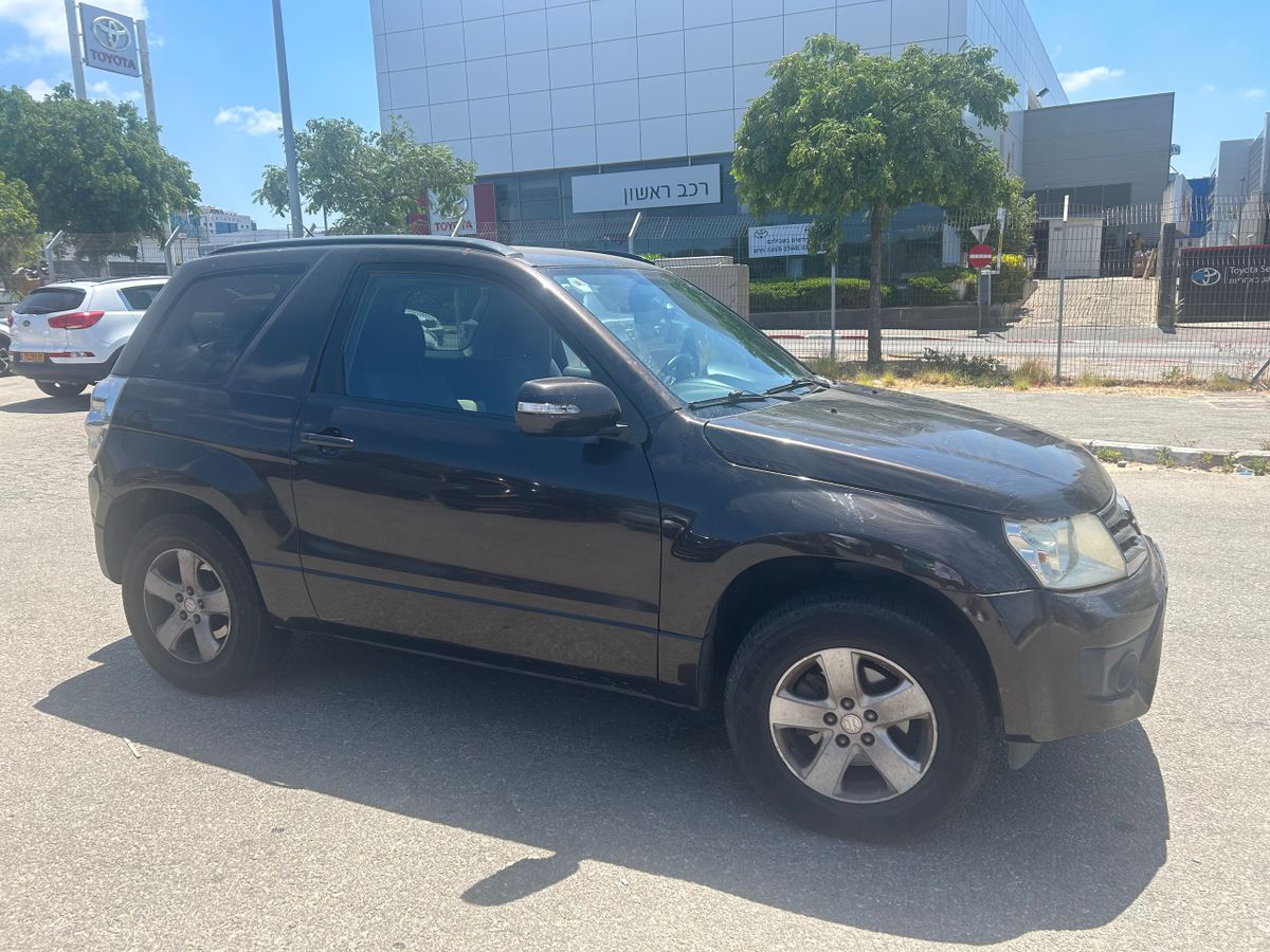 Suzuki Grand Vitara 2nd hand, 2013, private hand