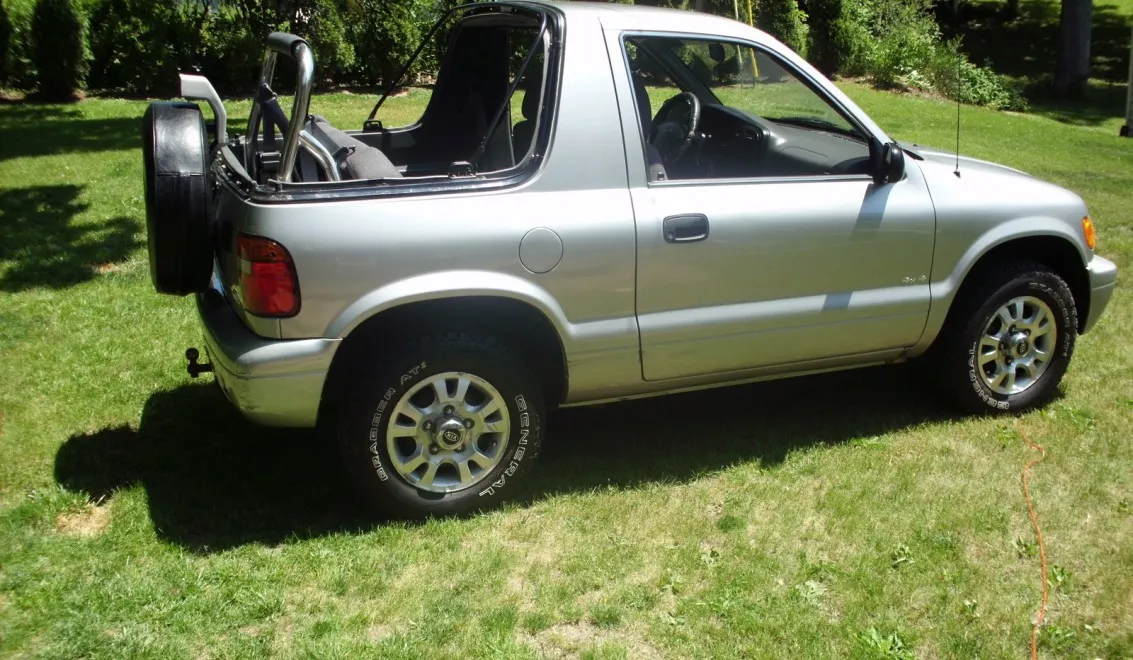 Kia Sportage трехдверный