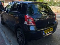 Toyota Yaris 2nd hand, 2011, private