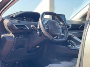 Peugeot 5008, 2018, photo