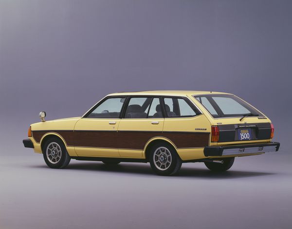 ניסאן סאני 1977. מרכב, צורה. סטיישן 5 דלתות, 4 דור