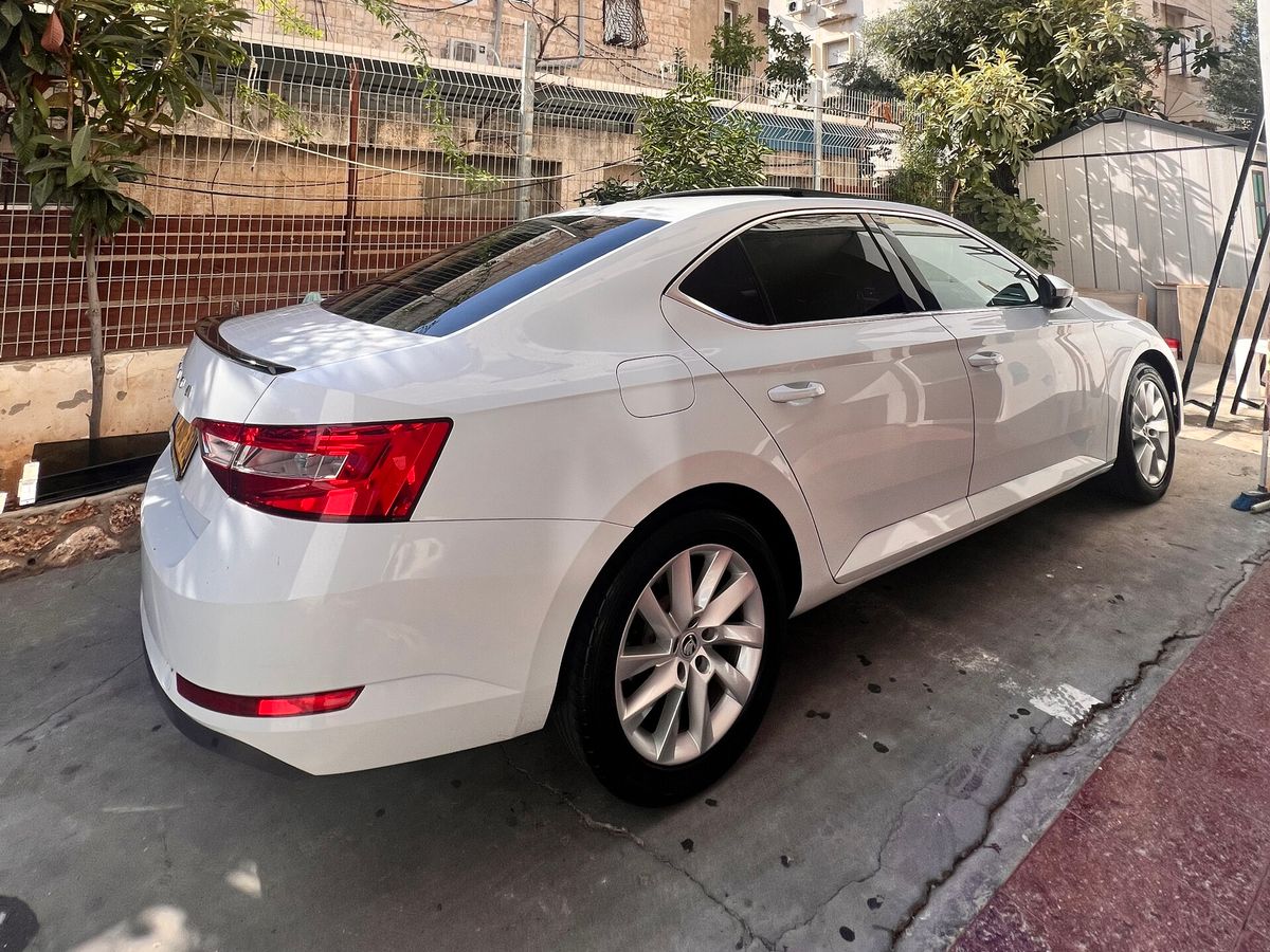 Skoda Superb 2nd hand, 2021, private hand