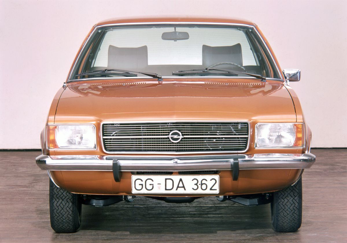 אופל רקורד 1972. מרכב, צורה. סדאן, 4 דור