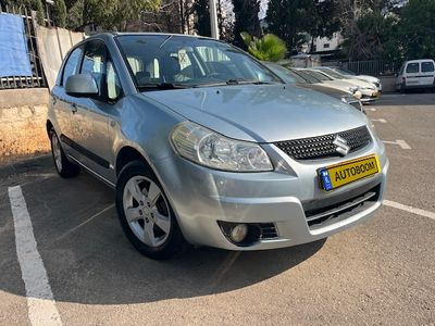 Suzuki SX4 с пробегом, 2010