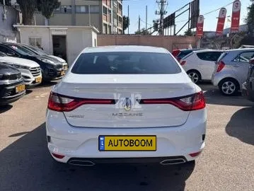 רנו מגאן יד 2 רכב, 2022, פרטי