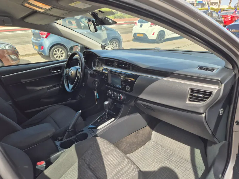 Toyota Corolla 2ème main, 2015