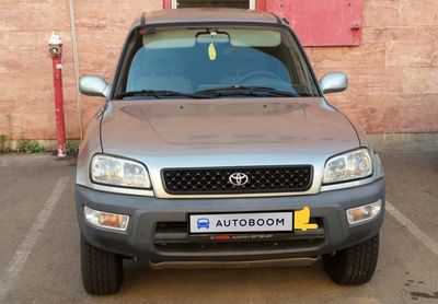 Toyota RAV4 2nd hand, 2000, private hand