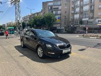 סקודה אוקטביה יד 2 רכב, 2019, פרטי