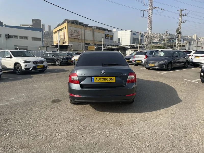 Škoda Octavia 2ème main, 2017, main privée