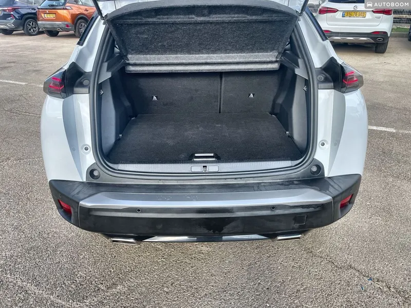 Peugeot 2008 2nd hand, 2024, private