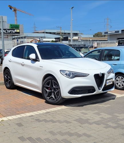 Alfa Romeo Stelvio, 2021, фото