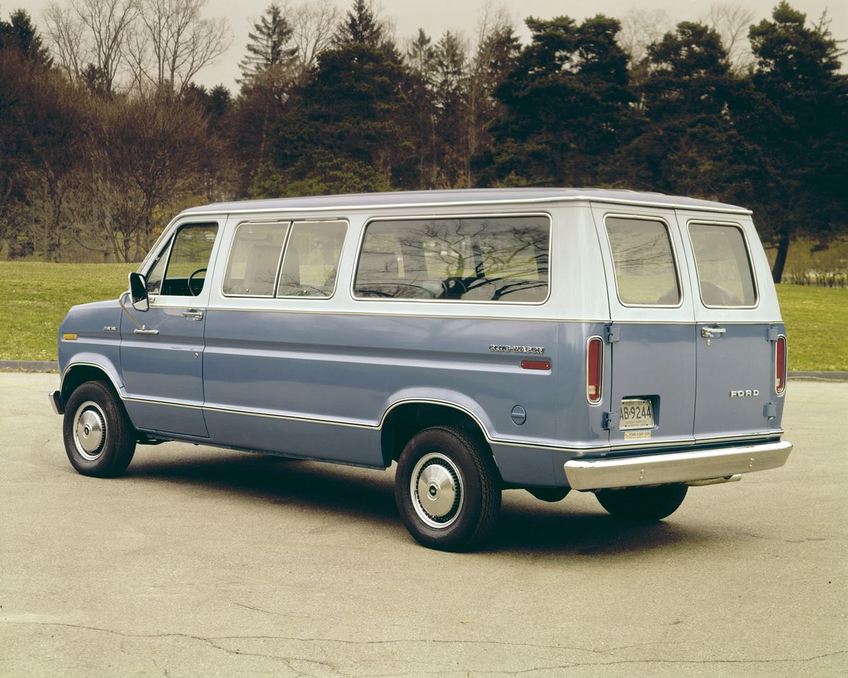 Ford Econoline 1975. Carrosserie, extérieur. Monospace, 3 génération