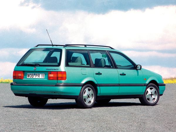 פולקסווגן פאסאט ‏1993. מרכב, צורה. סטיישן 5 דלתות, 4 דור