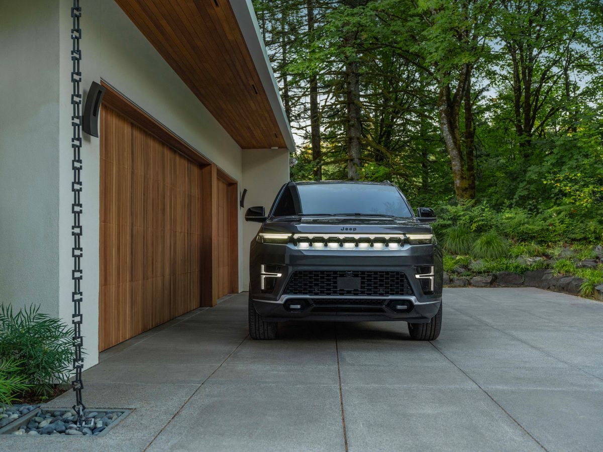 Jeep Grand Wagoneer. Кузов.