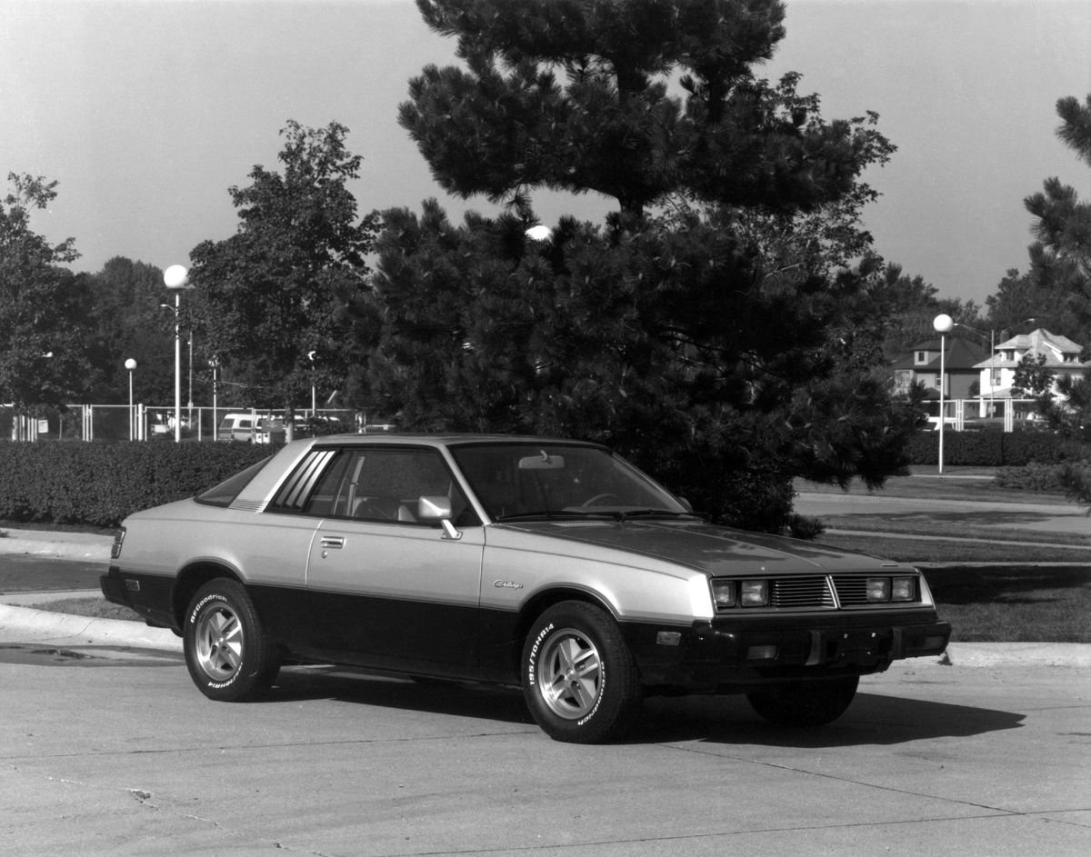 Dodge Challenger 1977. Carrosserie, extérieur. Coupé, 2 génération