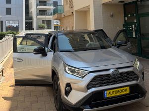 Toyota RAV4, 2019, фото