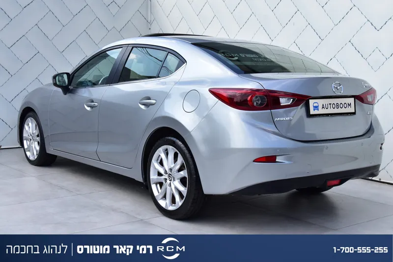 Mazda 3 2nd hand, 2015