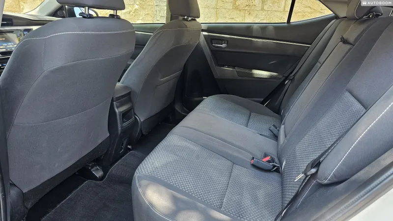 Toyota Corolla 2nd hand, 2016, private
