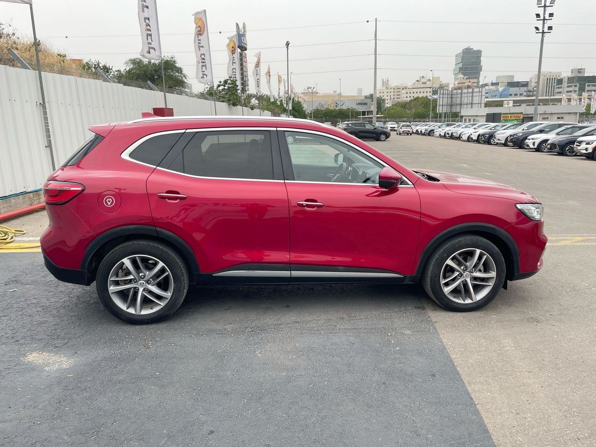 MG EHS 2ème main, 2021, main privée