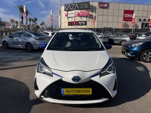 Toyota Yaris, 2020, фото