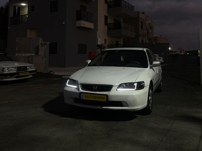 Honda Accord 2nd hand, 2000, private hand