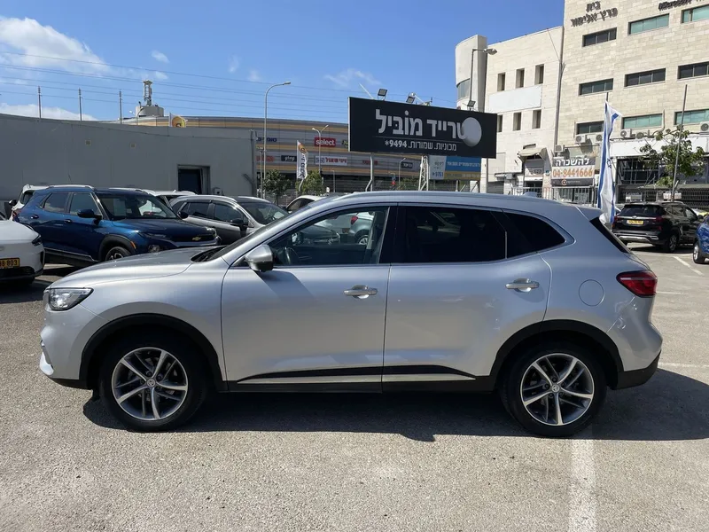 MG EHS 2ème main, 2021, main privée